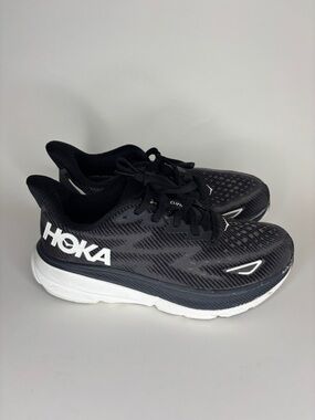 HOKA ONE ONE Clifton 9 Shoes Womens Size 7.5B Black Running Sneakers